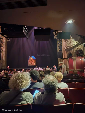 Lyric Hammersmith Stalls Q5 view from seat photo