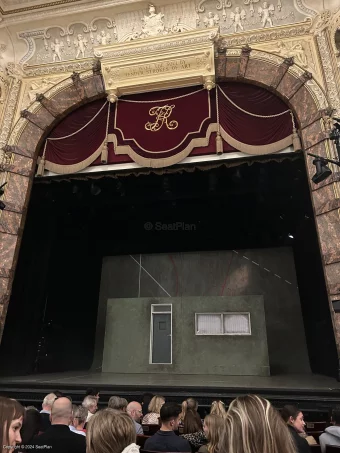 Richmond Theatre Stalls J9 view from seat photo