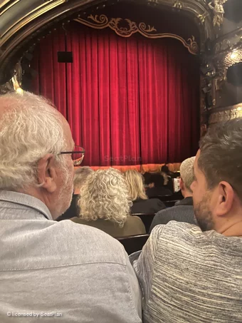 Apollo Theatre Stalls Q21 view from seat photo