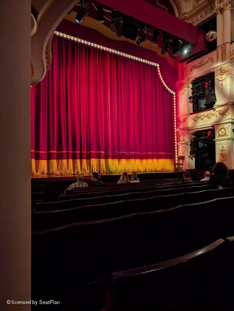 Garrick Theatre Stalls H23 view from seat photo