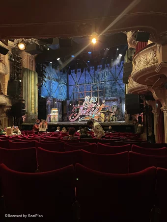 Shaftesbury Theatre Stalls R4 view from seat photo