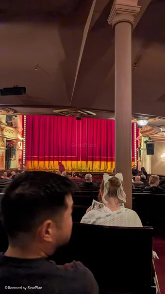 Garrick Theatre Stalls Q7 view from seat photo