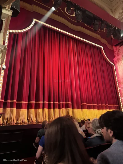 Garrick Theatre Stalls D19 view from seat photo