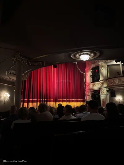 Garrick Theatre Stalls N22 view from seat photo