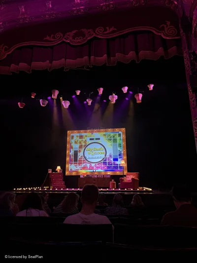 Apollo Theatre Stalls J7 view from seat photo