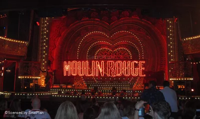 Piccadilly Theatre Stalls O11 view from seat photo