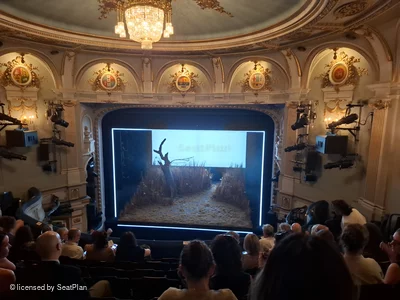 Ambassadors Theatre Circle H4 view from seat photo