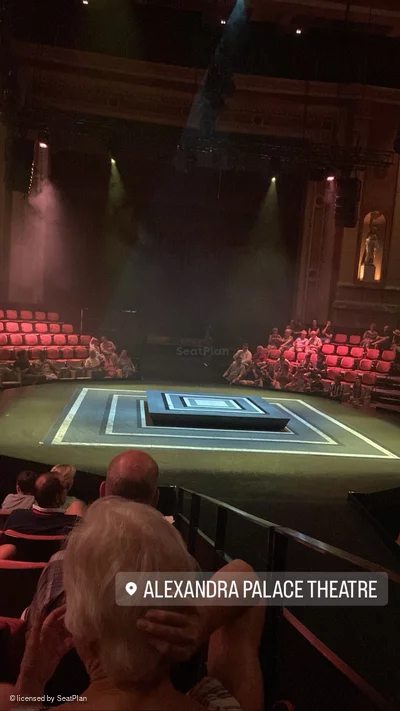 Alexandra Palace Theatre Stalls Q20 view from seat photo