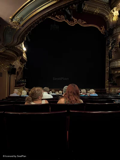 Apollo Theatre Stalls Q22 view from seat photo