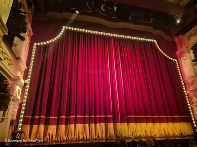 Garrick Theatre Stalls E17 view from seat photo