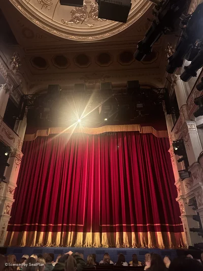 Garrick Theatre Stalls K10 view from seat photo