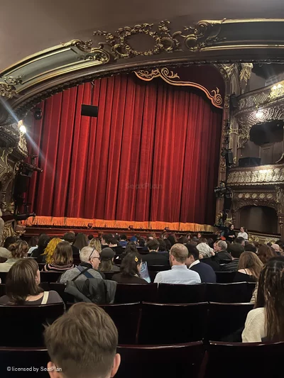 Apollo Theatre Stalls Q22 view from seat photo