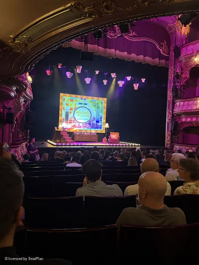Apollo Theatre Stalls Q22 view from seat photo